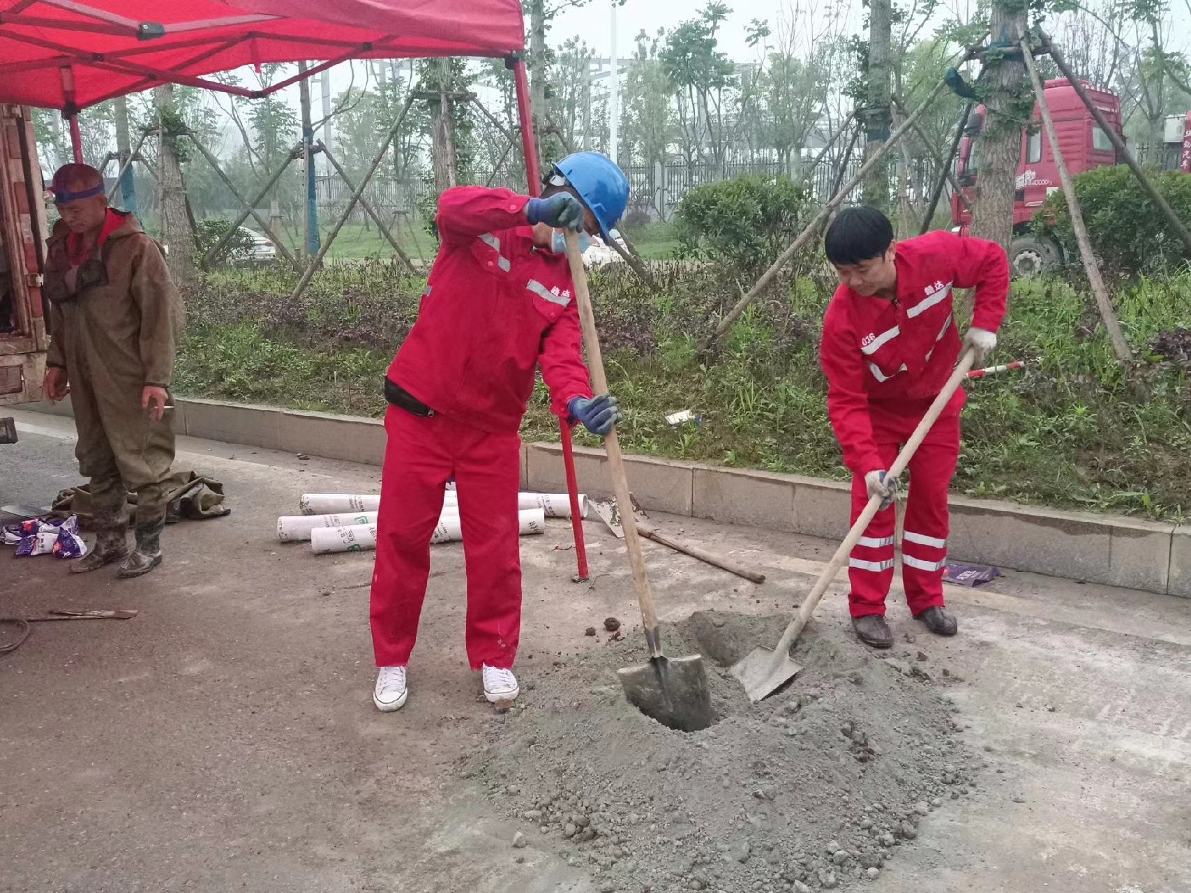滨城管道疏通哪家好】及时进行市政管道清淤